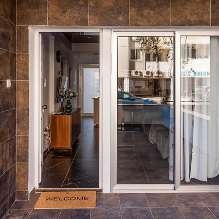 Mackenzie 아파트 *